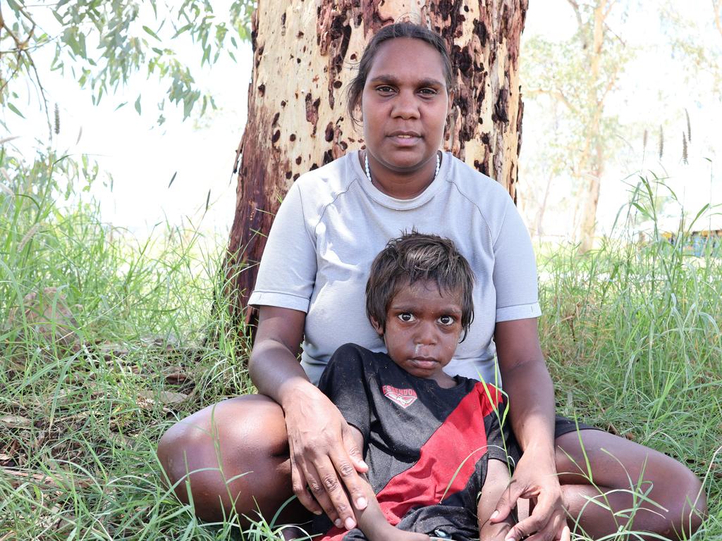 Amoonguna residents fear alcohol could destroy NT community | NT News