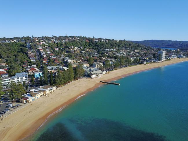 Collaroy is a coastal erosion hotspot. A new study has revealed many more homes than first thought on the NSW coast may be at risk.