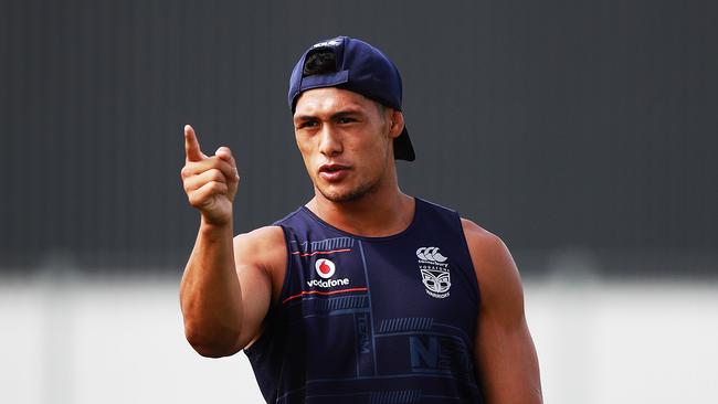 AUCKLAND, NEW ZEALAND — FEBRUARY 08: Roger Tuivasa-Sheck of the Warriors runs through drills during a New Zealand Warriors NRL training session at Mt Smart Stadium on February 8, 2018 in Auckland, New Zealand. (Photo by Hannah Peters/Getty Images)