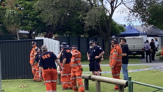 SES workers join the search for Wendy Sleeman. Picture: Greg Stolz