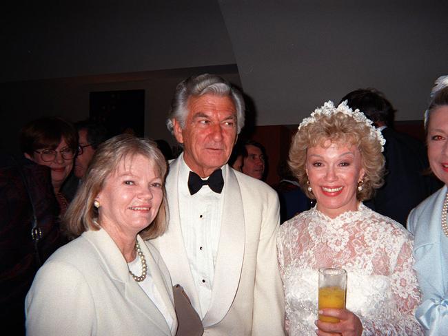 Australian politician Bob Hawke with author Blanche d'Alpuget on their wedding day.