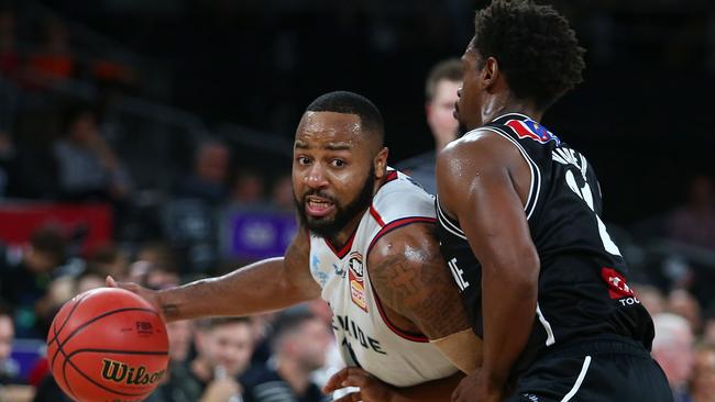 Shannon Shorter of the Adelaide 36ers drives to the basket in another loss to Melbourne United on Saturday. Picture: Jack Thomas/Getty Images