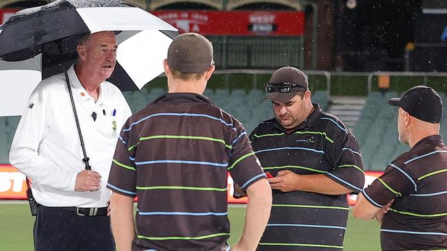 Cricket fans can expect a variety of weather conditions at this weekends Australia v India Test. Picture: Sarah Reed/Getty Images