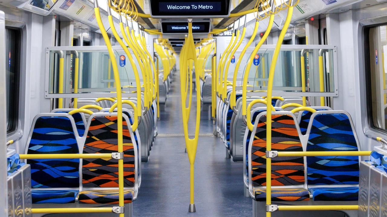 Melbourne train strike RTBU union threatens to strike over AFL finals