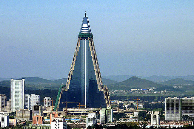 <p><strong>10. RYUGYONG HOTEL, PYONGYANG, NORTH KOREA.</strong> Riddled with issues that range from lack of money to poor construction to rumored collapse, this still unfinished building has been under some form of construction for over 20 years / Reuters</p>