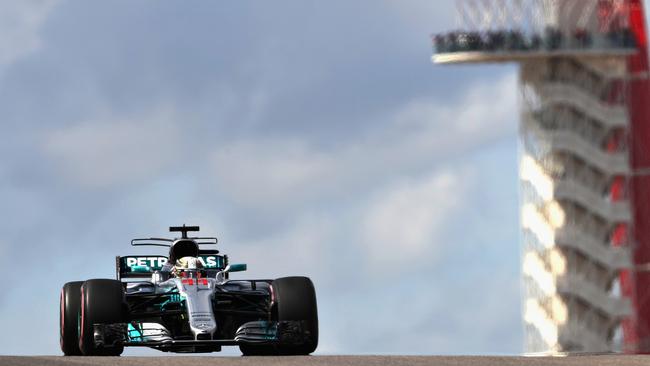 Lewis Hamilton takes pole for the US F1 grand prix.