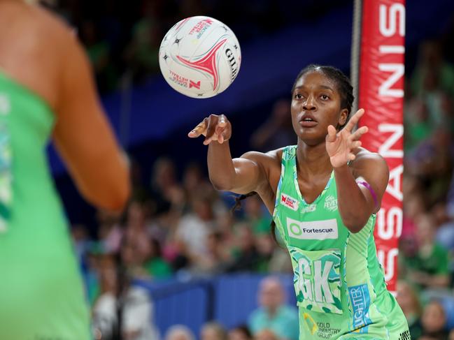 Fever goalkeeper Kadie-Ann Dehaney passes the ball. Picture: Getty Images