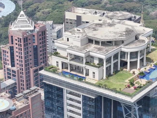 Businessman Vijay Mallya commissioned to build Sky Mansion on the 34th and 35th Kingfisher Towers in Bengaluru, India.