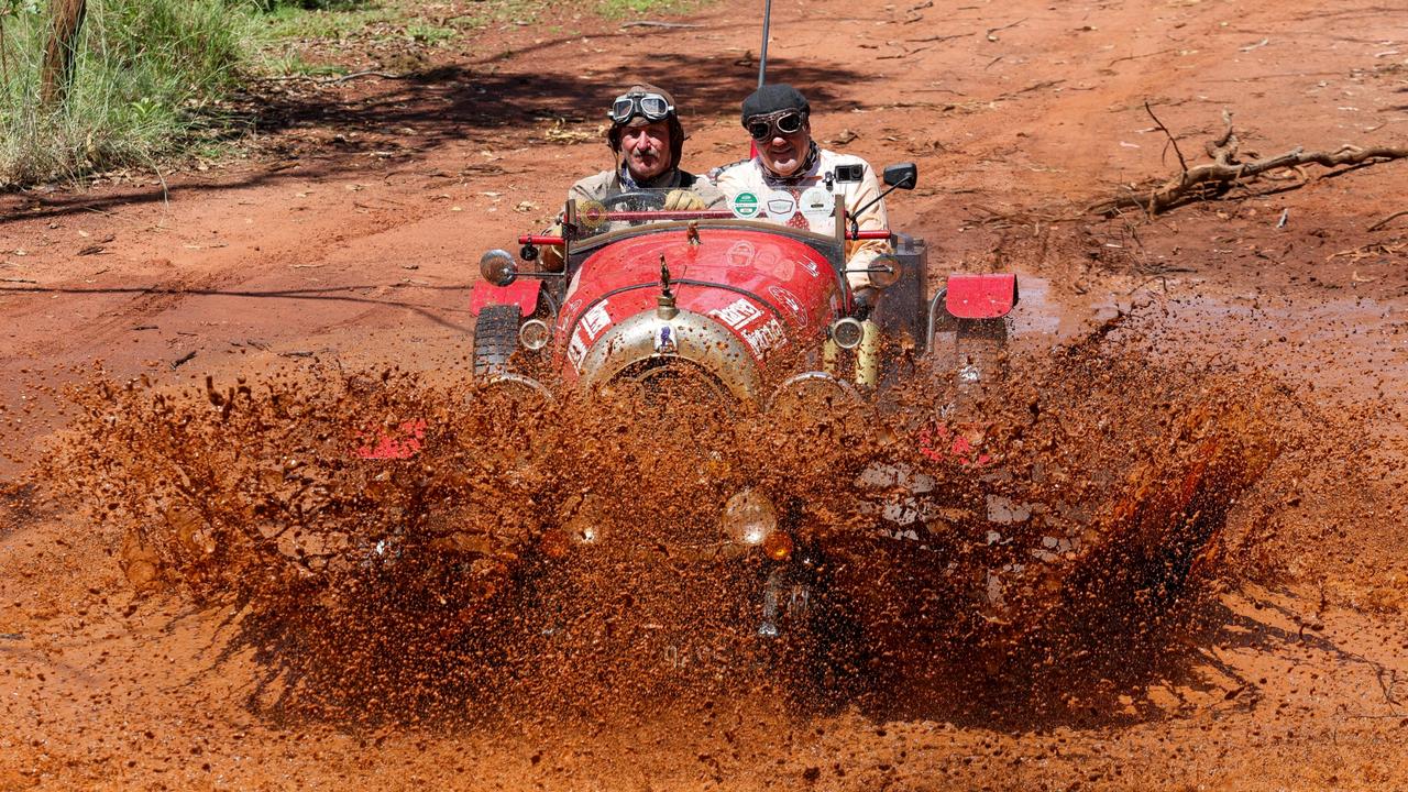 The Birtles and Bean team north of Daly Waters, NT. Picture: Nigel Wright