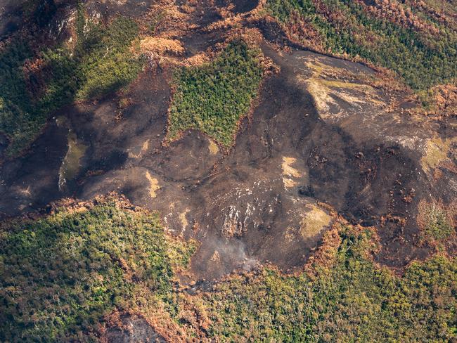 2019 Tasmanian bush fires. . Picture - LUKE TSCHARKE / PAR AVION