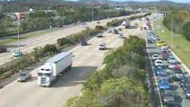 Heavy traffic at Oxenford on the M1