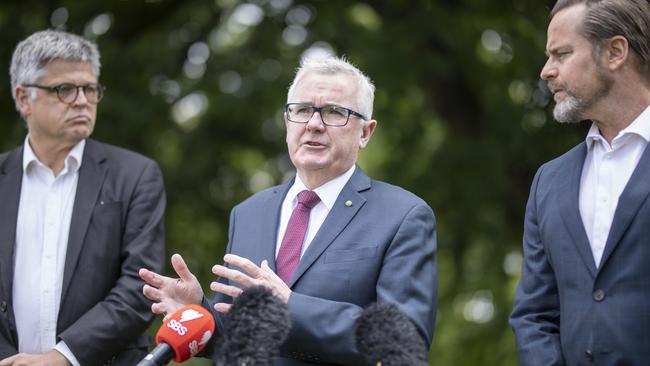 Andrew Wilkie MP, Hobart-based human rights lawyer, Greg Barns SC, and Australian Greens Senator, Peter Whish-Wilson discuss Julian Assange. Picture: Eddie Safarik