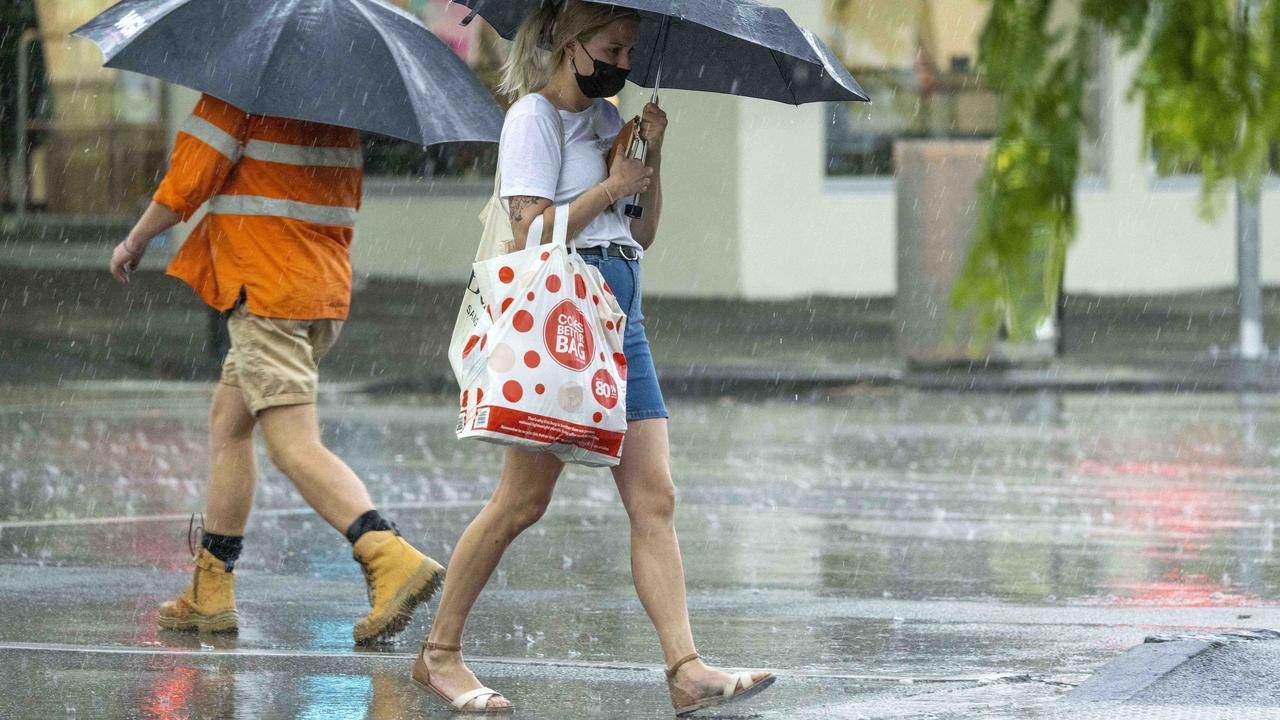 Australian weather: Summer warning for storms, heavy rainfall as La ...