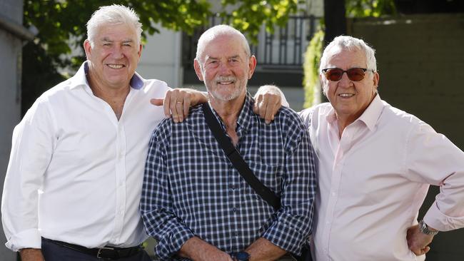 MELBOURNE , AUSTRALIA. March 4, 2024.  AFL great Robert Walls with mates Mike Sheahan and Gerard Healy.       . Pic: Michael Klein