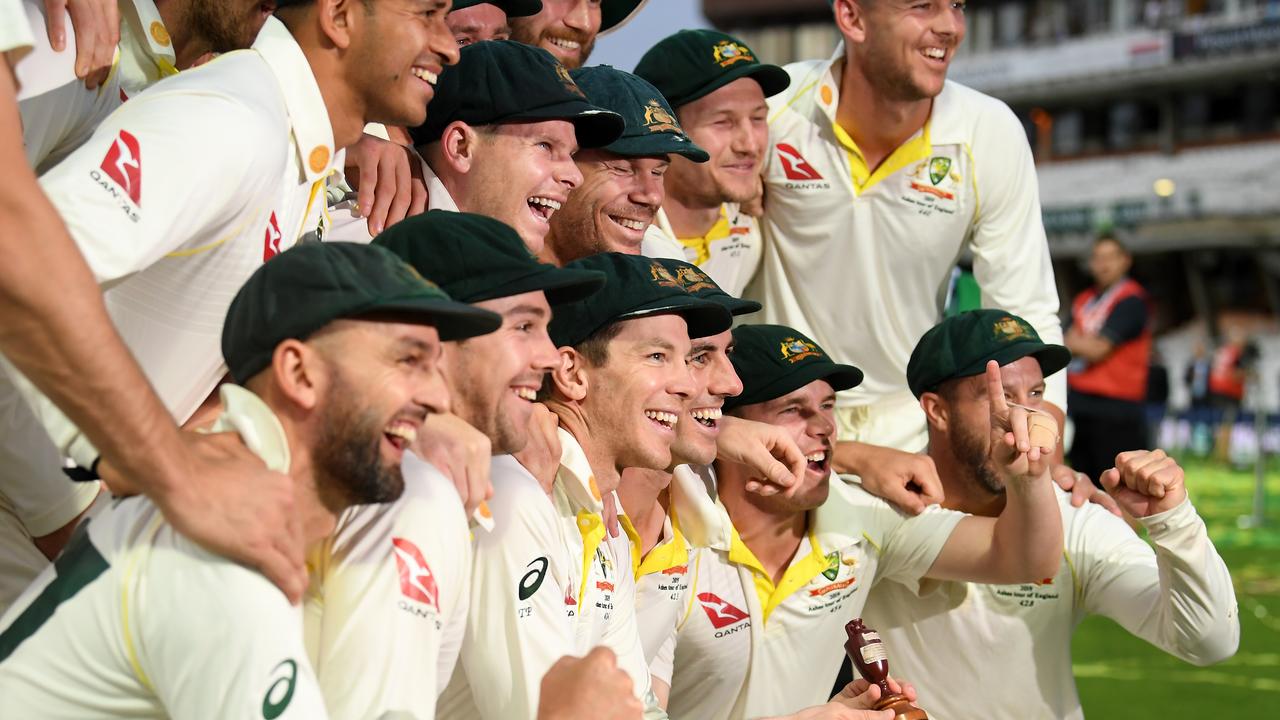 The Australia team pose with the Urn during Day Four of the 5th Ashes Test in 2019