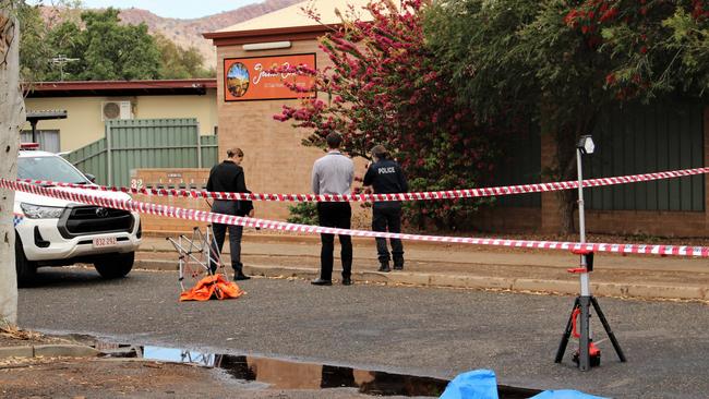 Police on the scene of an alleged aggravated assault on Gap Road in Alice Springs overnight which left an elderly man fighting for his life in hospital. October 4, 2022. Picture: Jason Walls