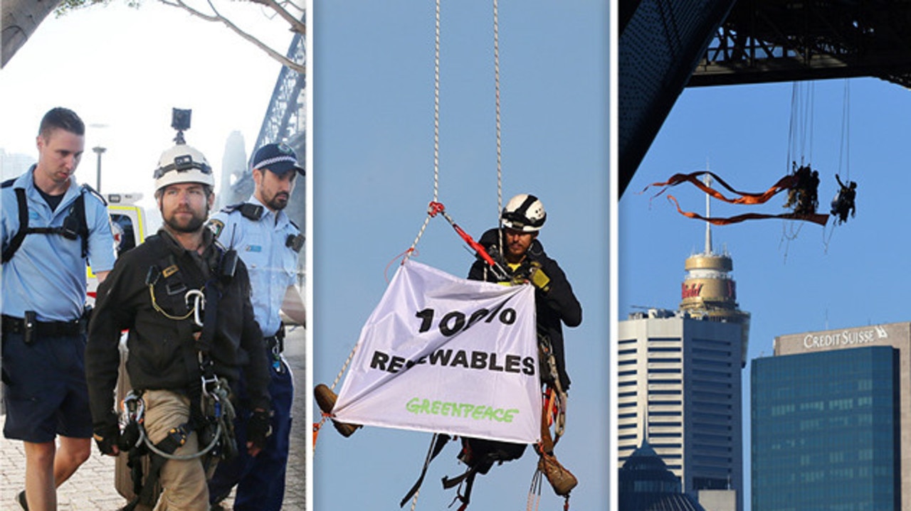 Sydney Harbour Bridge: Greenpeace Activists Protest Climate Change ...