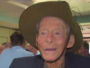 Community farewell last surviving World War II veteran