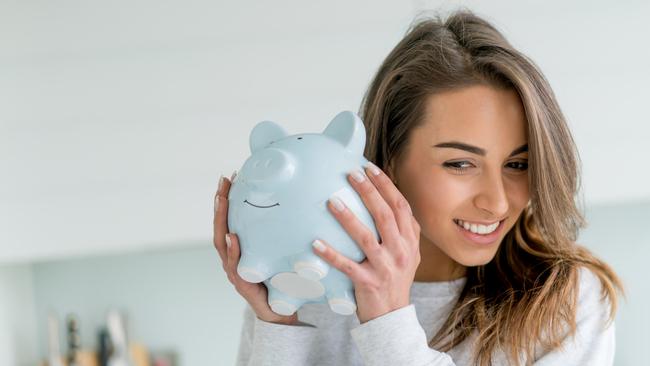 Saving money at uni isn’t as difficult as you think.