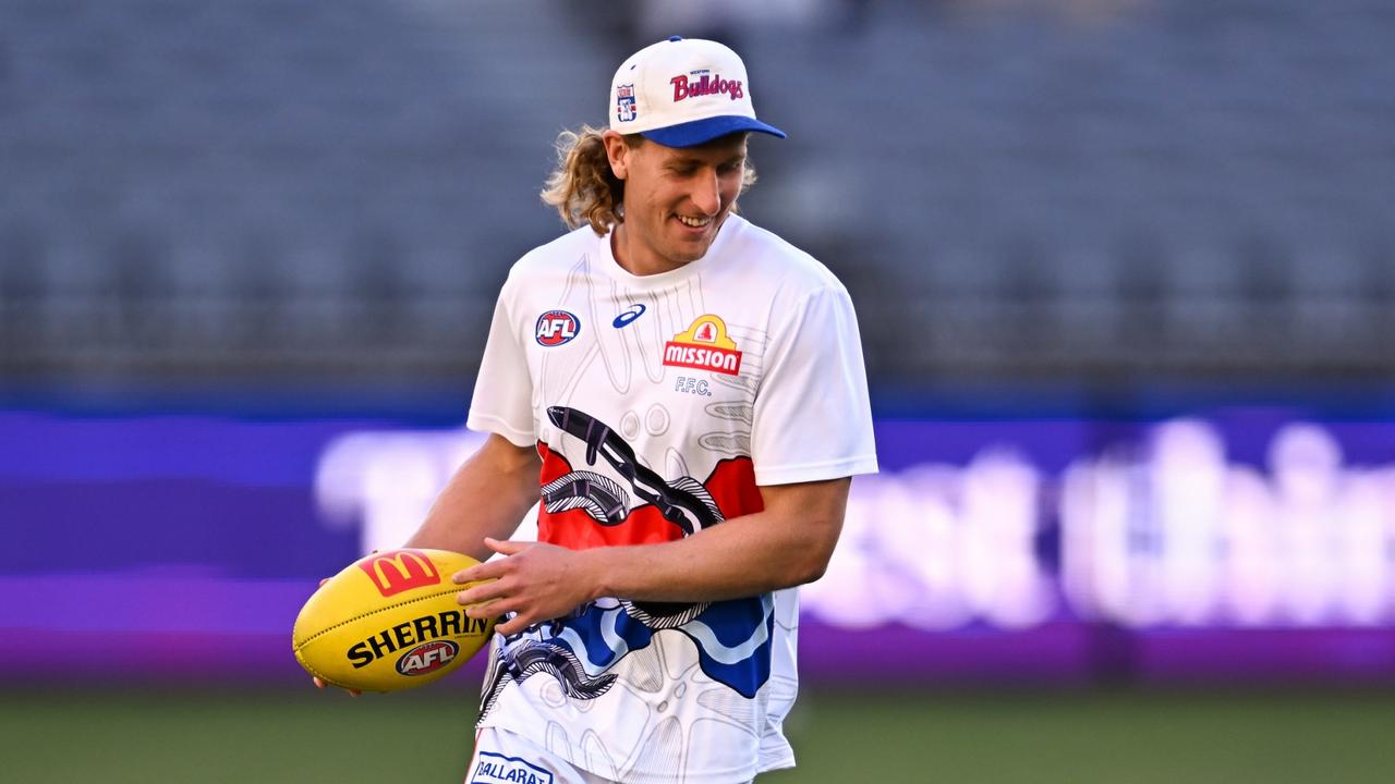 Aaron Naughton had a day to forget. Picture: Daniel Carson/AFL Photos via Getty Images