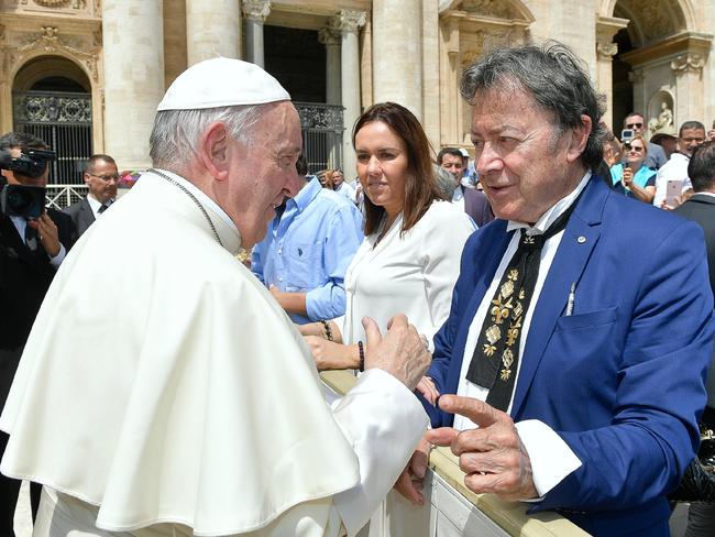 Charles Billich meets the Pope at the Vatican.