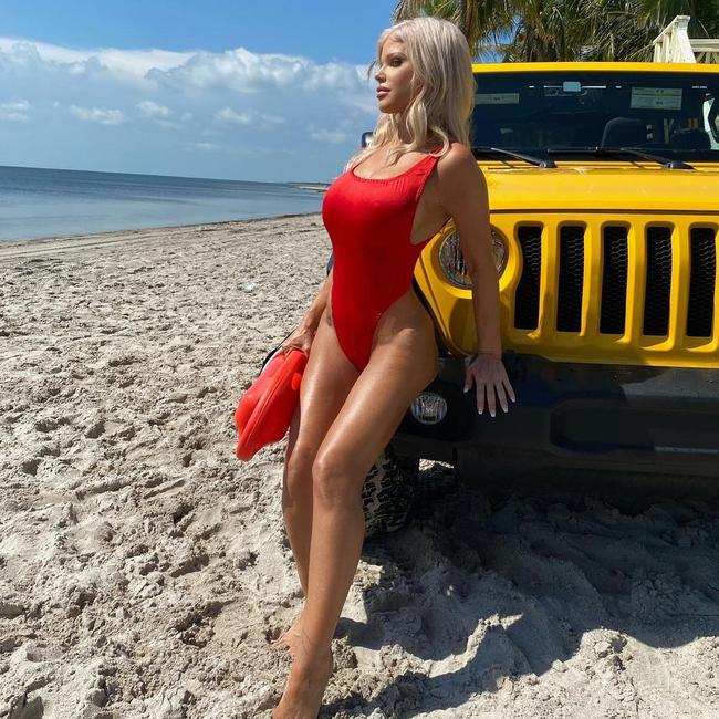 Donna D'Errico rocks an identical Baywatch swimsuit in a new Instagram video. Picture: Instagram