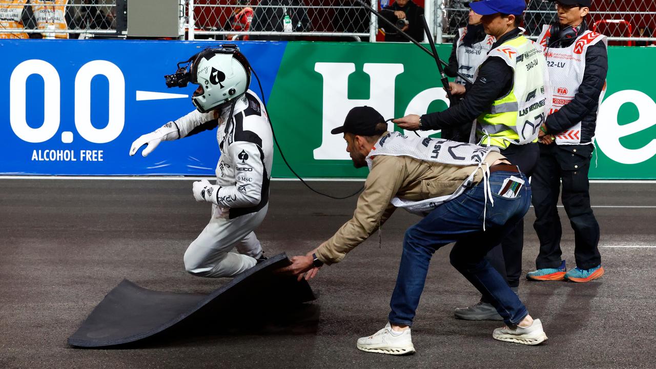 He’s on his way down. (Photo by Jeff Speer/Icon Sportswire via Getty Images)