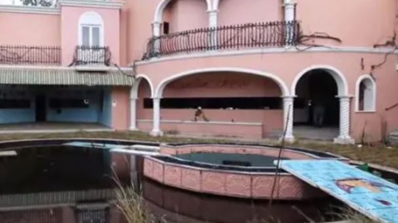 The Big Brother house is in a state of disrepair and decline. Picture: YouTube/MuiTube