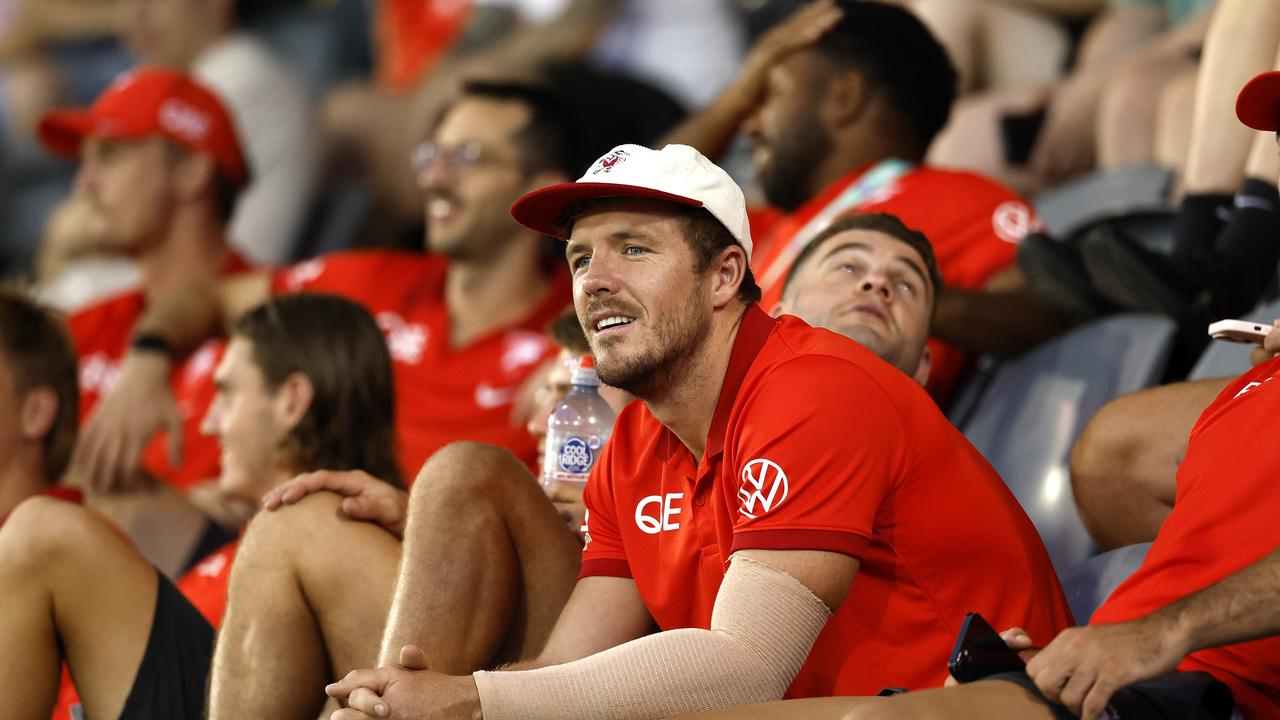 Luke Parker looks on after having surgery for a broken arm ahead of the AFL pre season match between the Sydney Swans and Brisbane Lions. Picture: Phil Hillyard (Image Supplied for Editorial Use only – Phil Hillyard