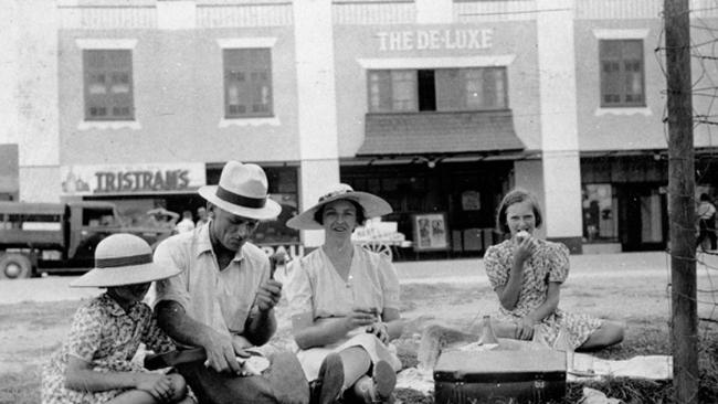 The De-Luxe Theatre at Burleigh Heads. It became the Old Burleigh Theatre Arcade.