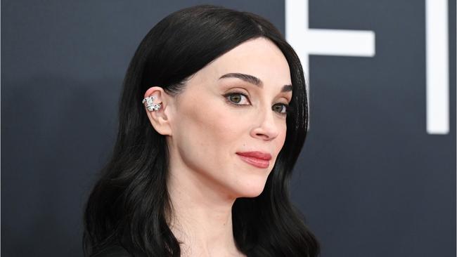 NEWS OF THE WEEK: St. Vincent reveals she has wife and daughter