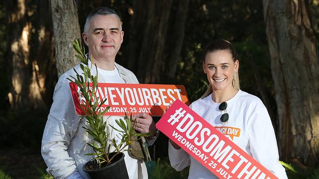 John McGourty and Jemma Holbrook at Centennial Parklands for Do Something Day