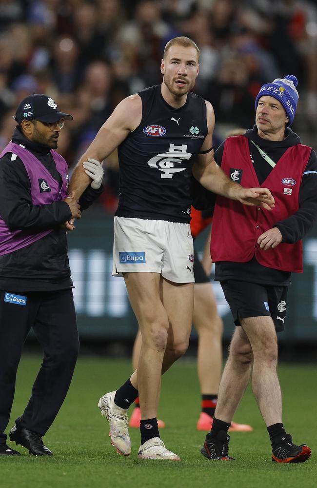 Harry McKay with the Carlton medicos during the final term. Picture: Michael Klein