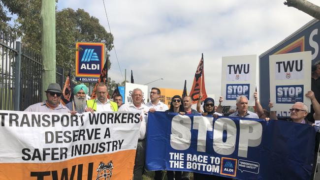 Transport Worker’s Union members rally outside Aldi headquarters in Minchinbury on Wednesday morning over rising safety concerns. Picture: Kate Lockley