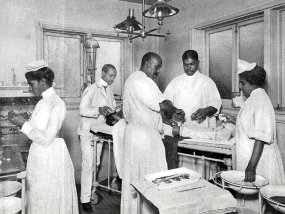 he operating room at Frederick Douglass Memorial Hospital from the hospital's Annual Report, 1900. Out of copyright