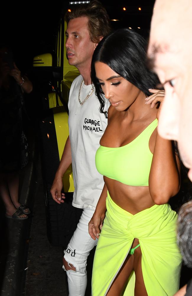 Kim Kardashian wardrobe malfunction neon dress Miami  —  Australia's leading news site
