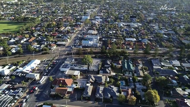 Traffic banked up on Brighton Rd