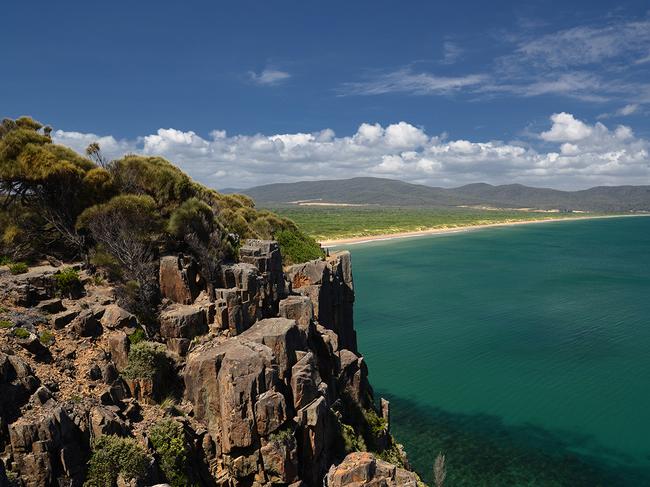 Narawntapu National Park. MUST CREDIT Tourism Tasmania & Brian Dullaghan