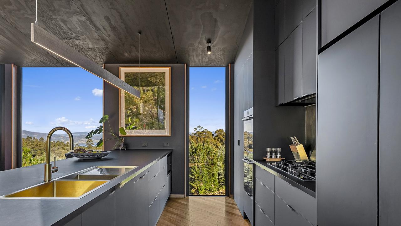 Sleek leafy retreat ticks privacy, luxury and creativity boxes