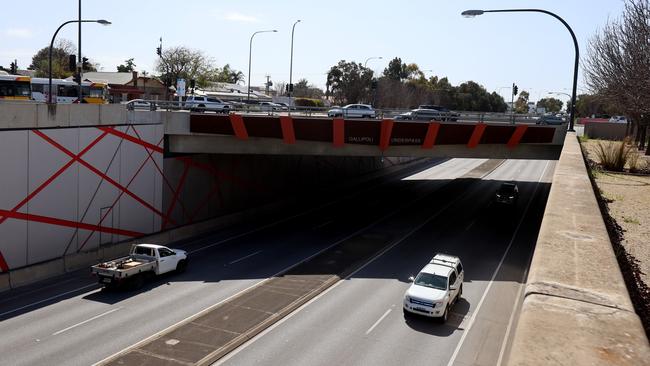 The intersection of South Rd/Anzac Highway. Picture: NCA NewsWire/Kelly Barnes