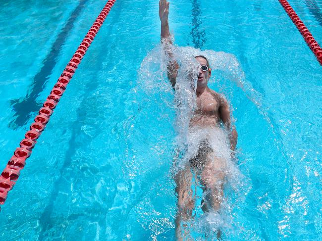 MELBOURNE, AUSTRALIA - NewsWire Photos, OCTOBER 21, 2021. Melbourne reopens after the longest COVID lockdown in the world. Prahran pool back in action. Picture: NCA NewsWire / David Crosling