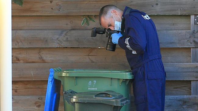 Police investigate the death in Tootgarook. Picture: Mark Stewart