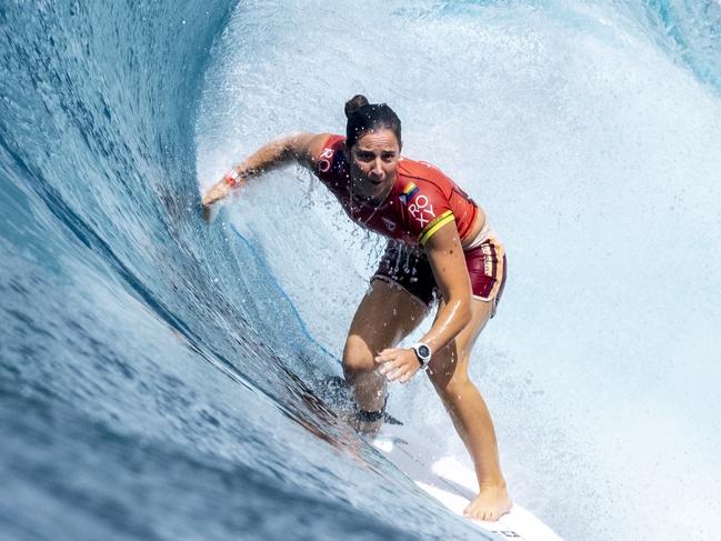 PIPELINE, HI - DECEMBER 20: Two-time WSL Champion Tyler Wright of Australia winning semifinal heat 1 of the Maui Pro presented by ROXY at Pipeline and is eliminated from competition on December 20, 2020 in Oahu, Hawaii. (Photo by Keoki Saguibo/World Surf League via Getty Images)