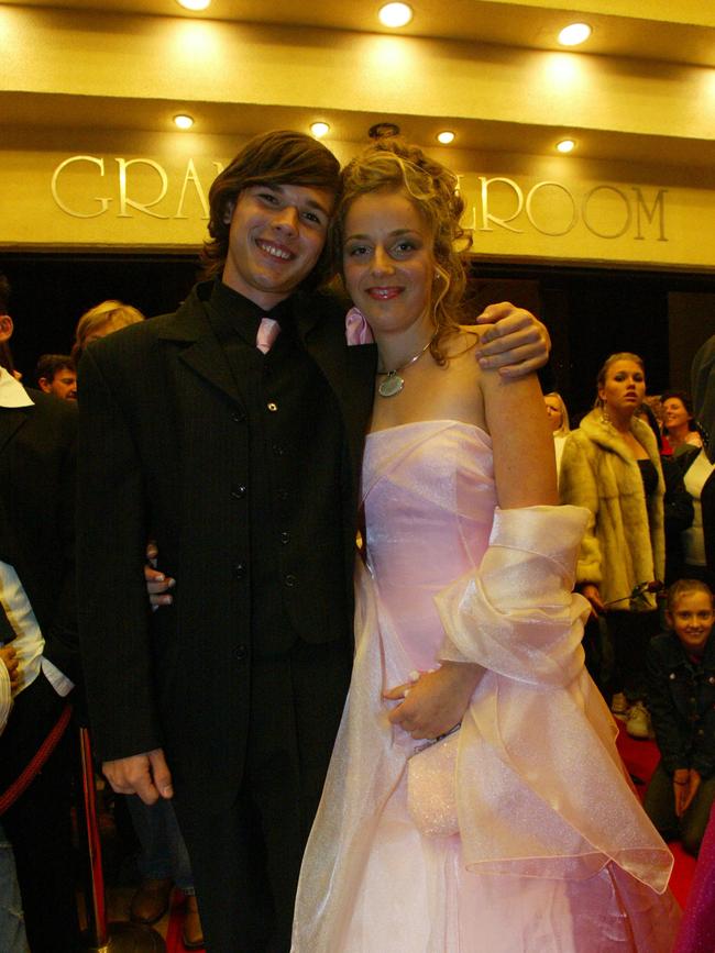 JULY 31, 2004: Emmanuel College Formal at the Gold Coast International. Stuart Herschell-adair and Heidi Rulfs. PicAlex/Carter - education socials