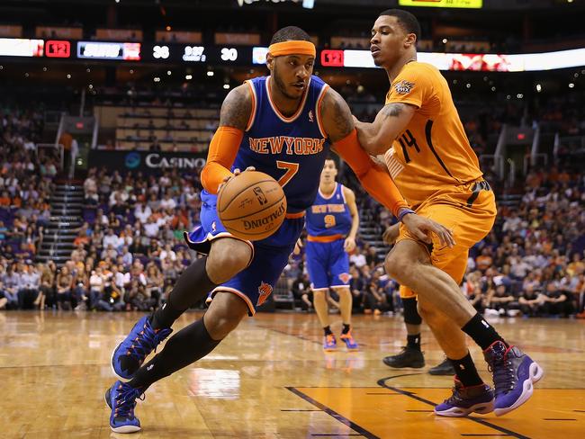 Carmelo Anthony (left).