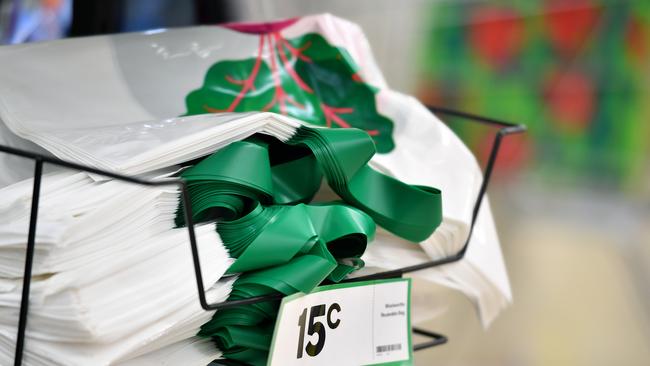 Environmentally-friendly shopping bags at Woolworths Dural, Sydney, Wednesday, April 4, 2018. The Dural store is one of three NSW Woolworths retailers to go plastic bag free (or charge for plastic bags) as of today. (AAP Image/Joel Carrett)