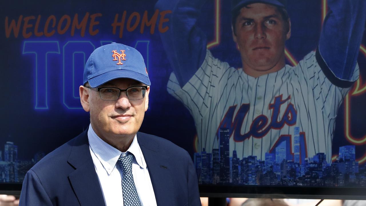 Tom Seaver statue at Citi Field - Newsday