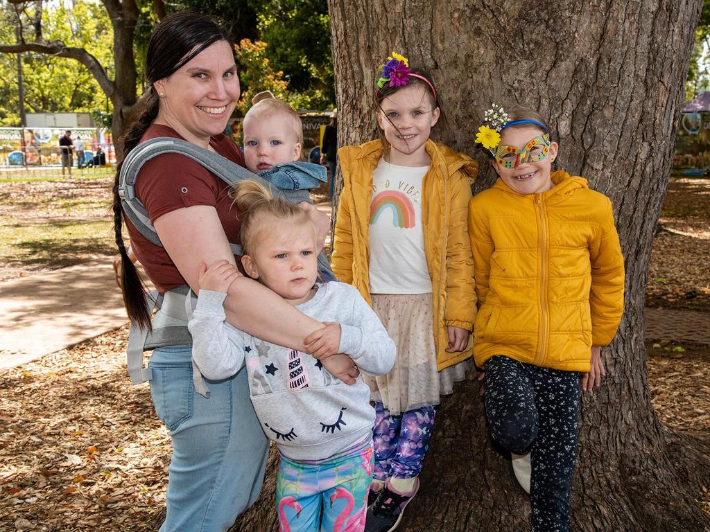 Kirby, Gabriel, Zera, Eden and Luna McGowan. Festival of Food and Wine, Queens Park, Toowoomba Carnival of Flowers. Saturday September 10, 2022 Picture: Bev Lacey