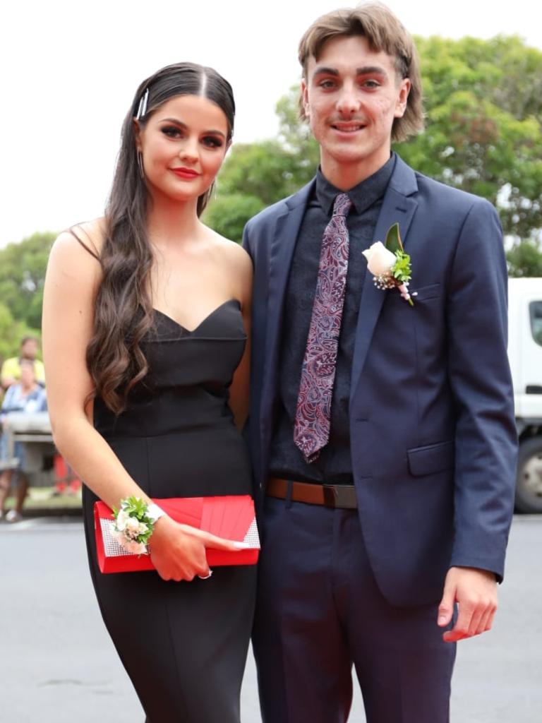 GALLERY: Stunning photos of James Nash State High School formal | The ...