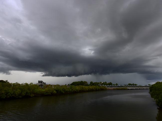 A storm is seen approaching Townsville CBD from behind the Townsville Bulletin building. PICTURE: MATT TAYLOR.